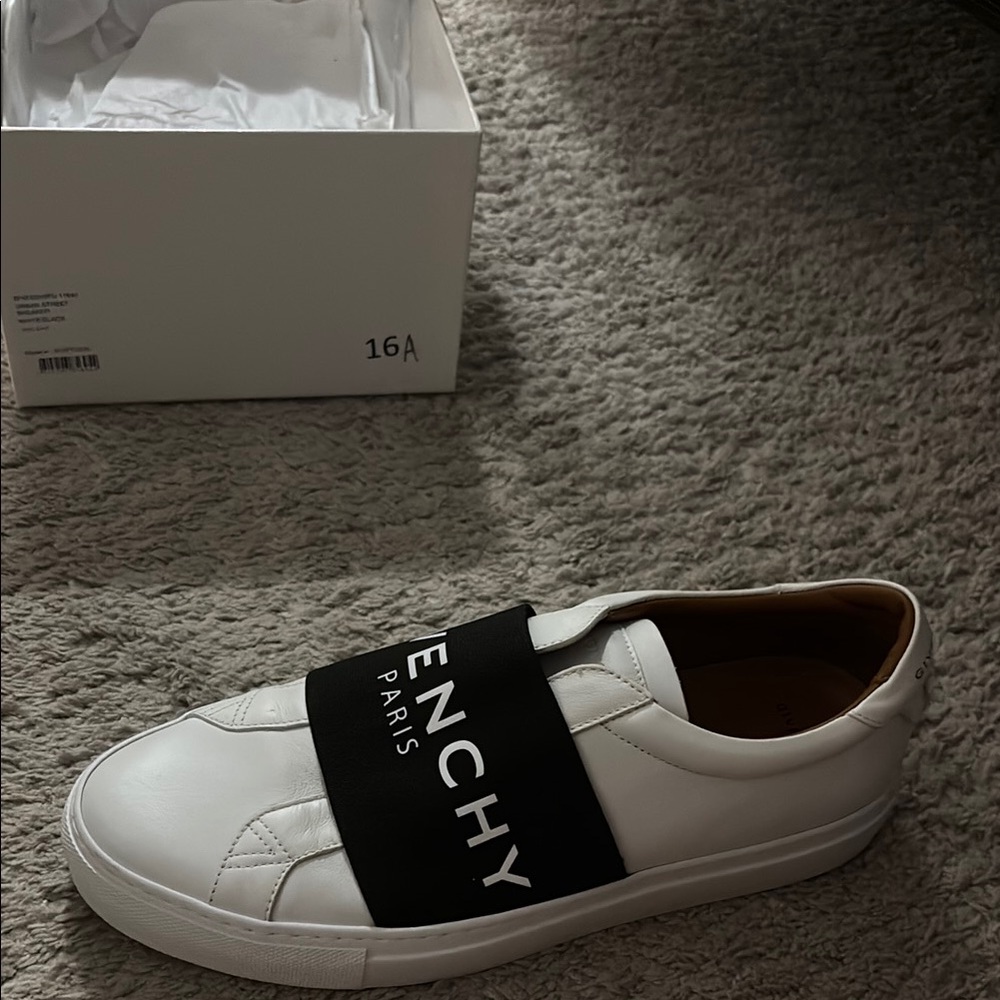 Givenchy White Leather Sneakers with Black Logo Band